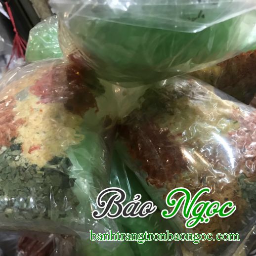 BÁNH TRÁNG TRỘN LÁ DỨA /10b xâu 